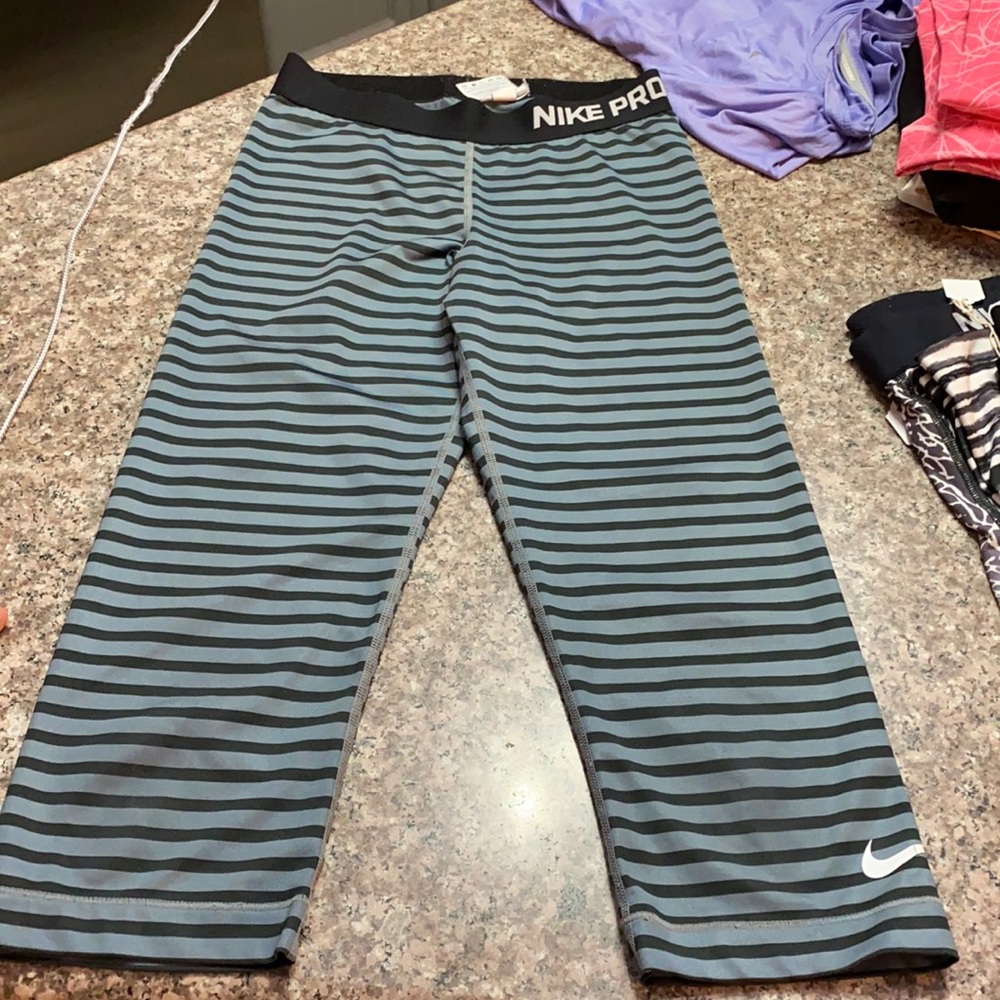 Women’s Nike pro legging